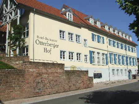 Land-Gut-Hotel Hotel Otterbergerhof Exteriör bild